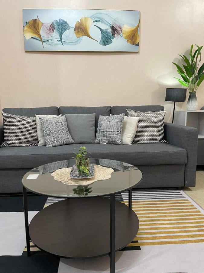 Studio Condo Building 81 Newport Boulevard Маніла Екстер'єр фото