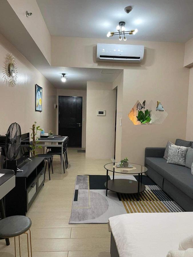 Studio Condo Building 81 Newport Boulevard Маніла Екстер'єр фото